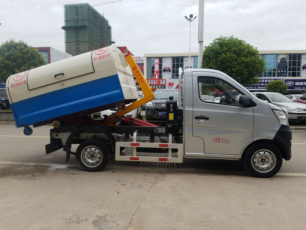 長(cháng)安3方車(chē)廂可卸式垃圾車(chē)