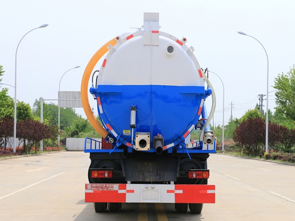 國六東風(fēng)天錦 15方 清洗吸污車(chē)