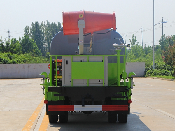 國六東風(fēng)大多利卡 9噸 噴霧車(chē)