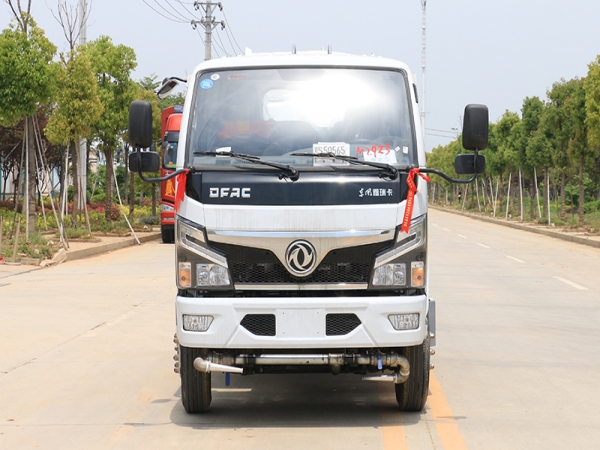 國六小福瑞卡 5噸 噴霧車(chē)