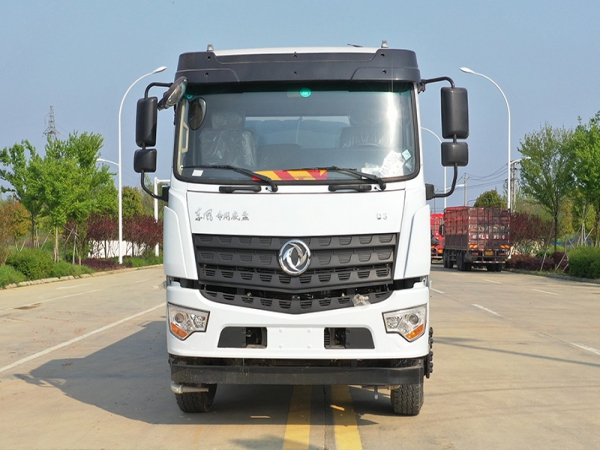 國六D3L后八輪 20噸 噴霧車(chē)