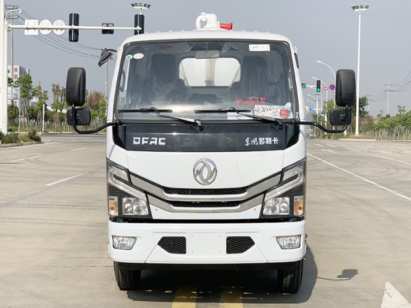 國六小多利卡 5方 吸污車(chē)