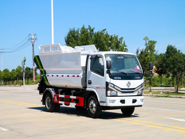 小多利卡無(wú)泄漏后掛桶垃圾車(chē)