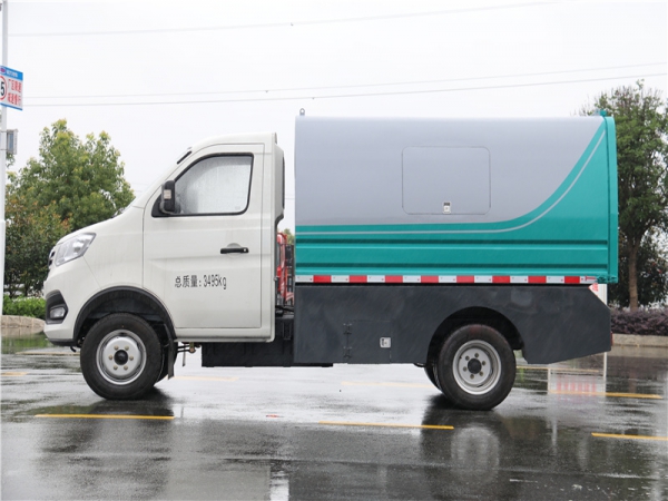 東風(fēng)純電動(dòng)桶裝垃圾車(chē)