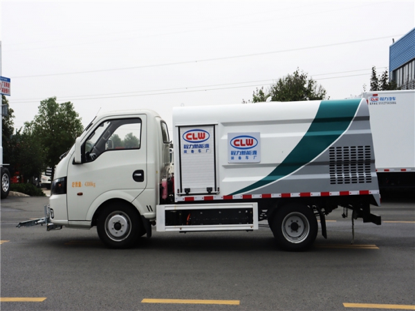 比亞迪純電動(dòng)路面養護車(chē)